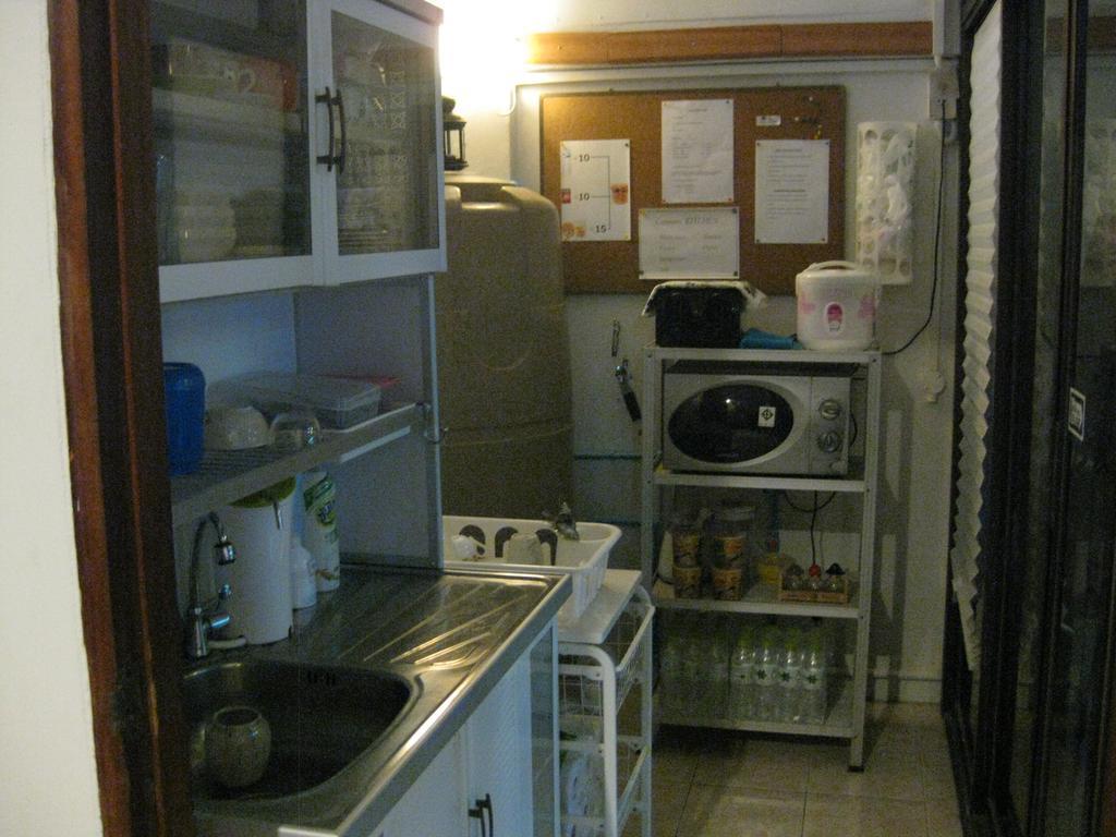 Rest 3 Hostel Μπανγκόκ Εξωτερικό φωτογραφία